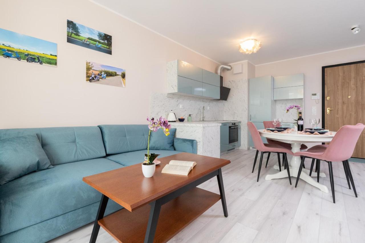 Plac Unii Apartment Gdynia By Noclegi Renters Bagian luar foto