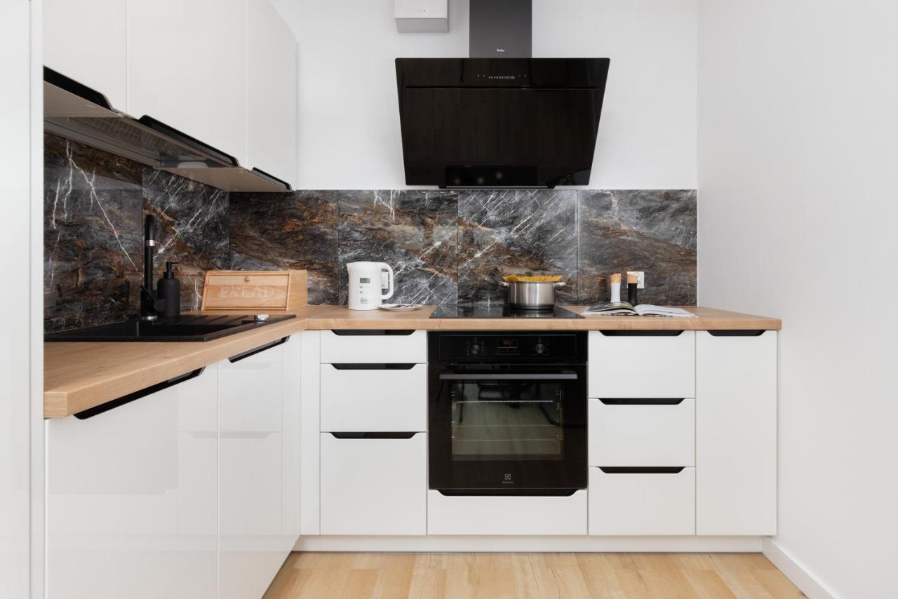 Plac Unii Apartment Gdynia By Noclegi Renters Bagian luar foto
