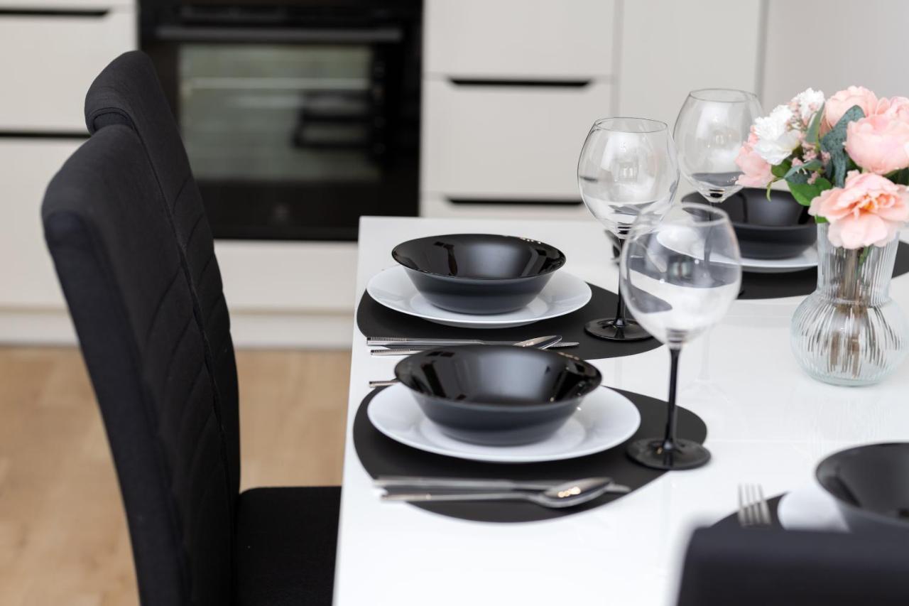Plac Unii Apartment Gdynia By Noclegi Renters Bagian luar foto