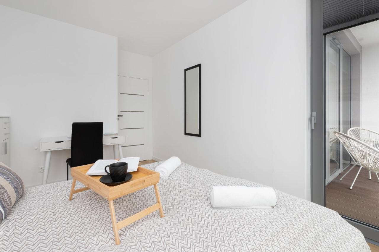 Plac Unii Apartment Gdynia By Noclegi Renters Bagian luar foto